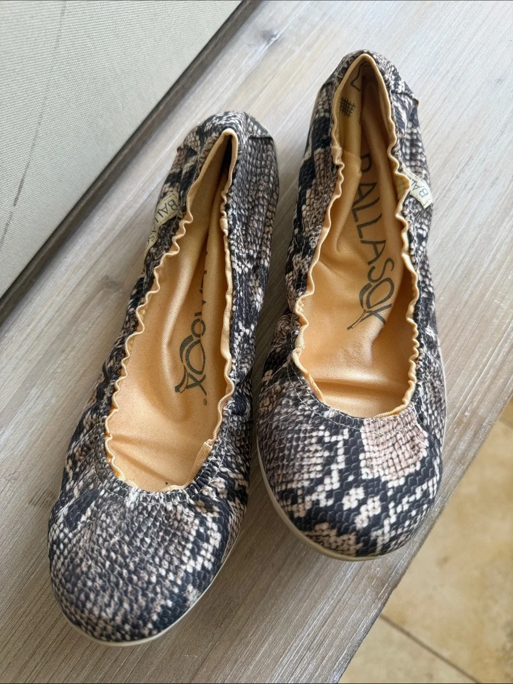 NWOT BALLASOX Snake-Print Elastic-Top Ballet Flats in Black and Brown